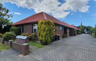 1/18 Division Street, Riccarton