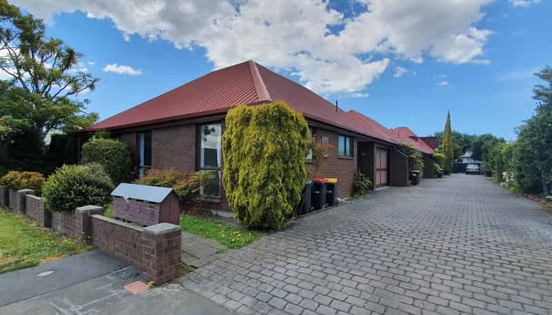 1/18 Division Street, Riccarton