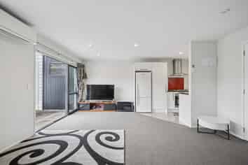 7 Phillip Street, Johnsonville