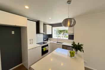 5B Arkley Avenue, Farm Cove