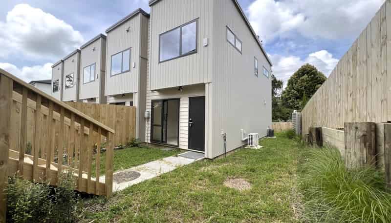 5/16 Reynella Drive, Massey