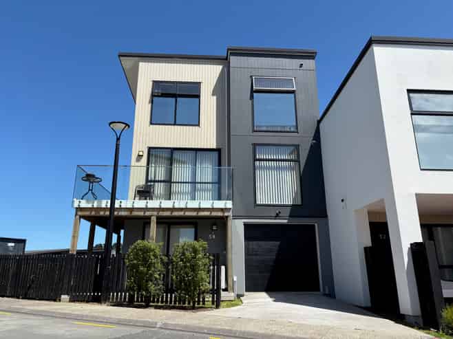 54 Hinonga Loop, Millwater