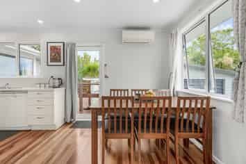 63 Mark Avenue, Paparangi