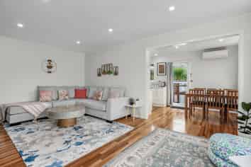 63 Mark Avenue, Paparangi