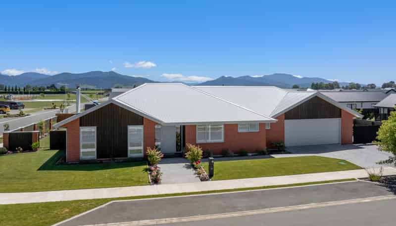 12 Rembrandt Drive, Springlands