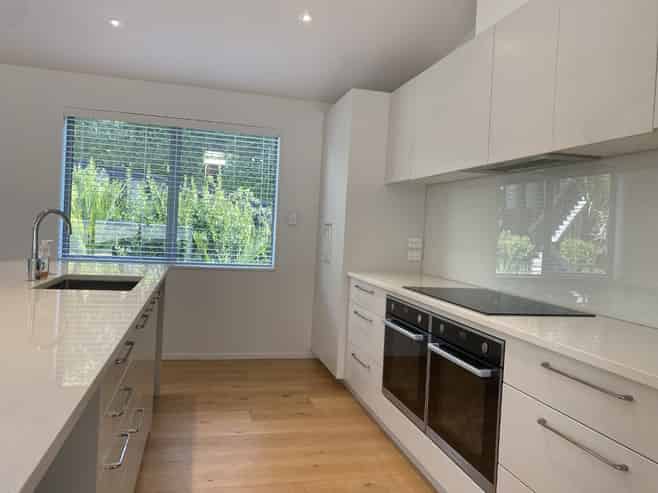 30i Kempthorne Crescent, Mission Bay