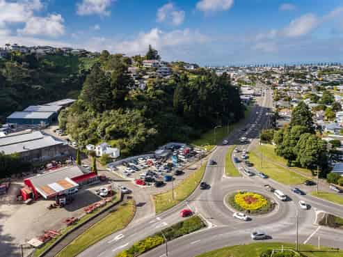 High Profile Yard for lease