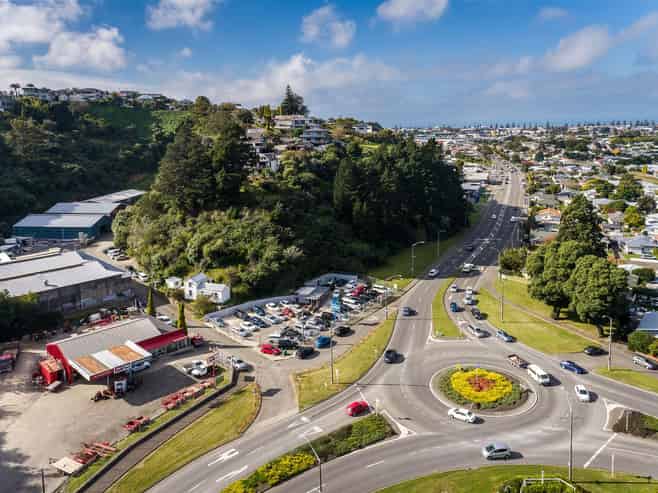 High Profile Yard for lease