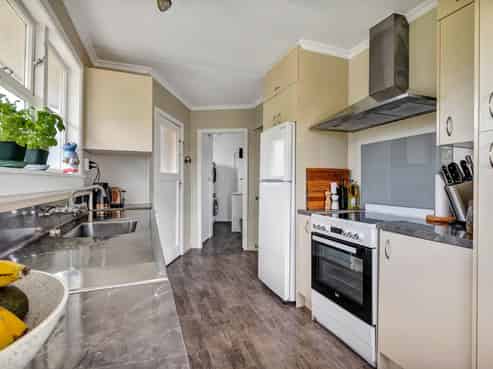 100 Stanners Street, Eltham