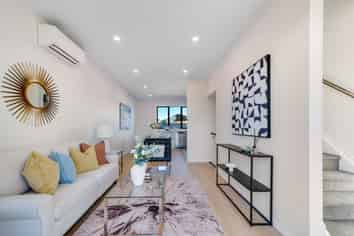 3/32 Tiraumea Drive, Pakuranga