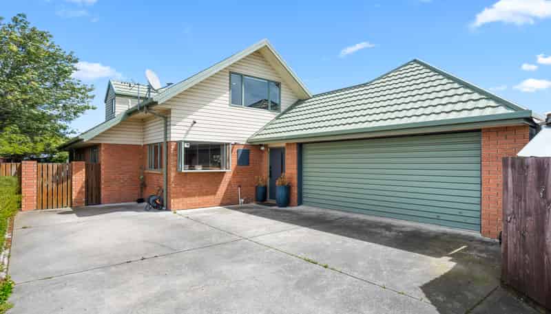 67 Moffett Street, Hornby