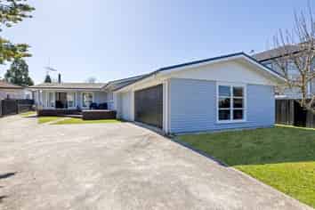 21 MacDonald Road, Glenview