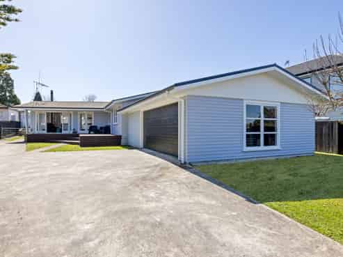 21 Macdonald Road, Glenview