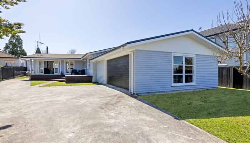 21 MacDonald Road, Glenview