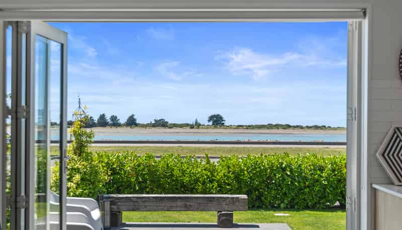 1/47 Beachville Road, Redcliffs