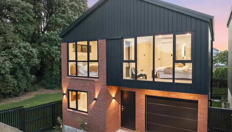 Lot 5/ 13 Torino Street, Point England