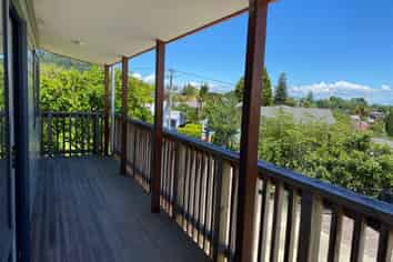 905 Sealey Street, Thames