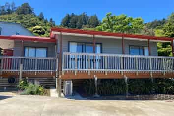 905 Sealey Street, Thames