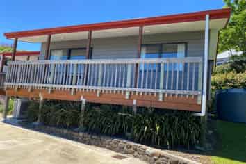 905 Sealey Street, Thames