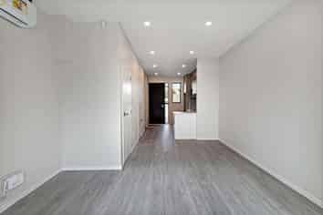 2D Glenford Lane, Te Atatu Peninsula