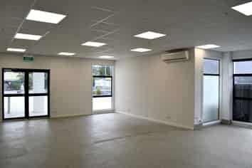 Prime Roadside Retail with Commercial Kitchen