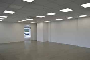 Prime Roadside Retail with Commercial Kitchen