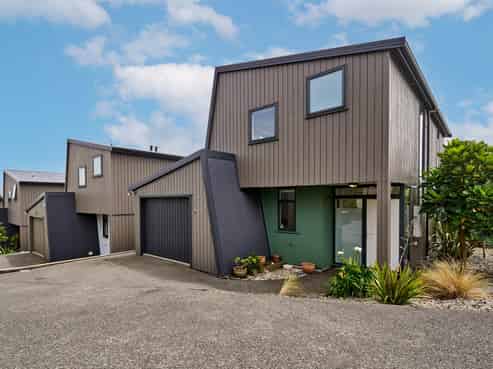 9 Lacebark Lane, Woodridge