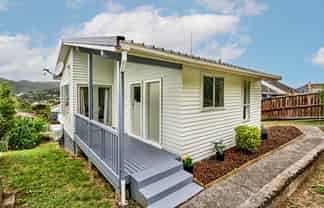 61 Davidson Crescent, Tawa