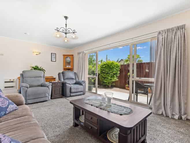 3/6 Lilian Street, Kamo