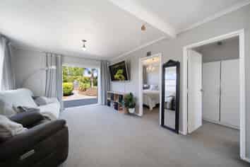 3/170 Great South Road, Drury