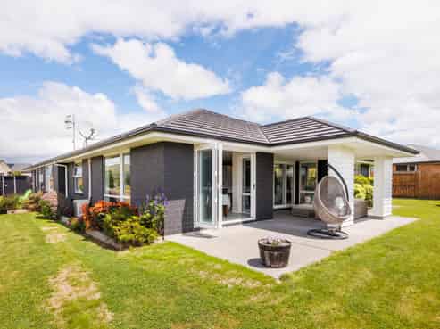 132 Johnstone Drive, Fitzherbert