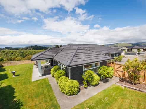 132 Johnstone Drive, Fitzherbert