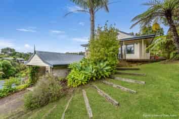 99 Main Road, Tairua