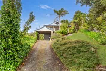 99 Main Road, Tairua