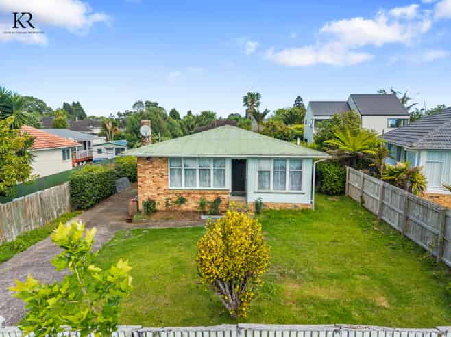 53 Waipani Road, Te Atatu Peninsula