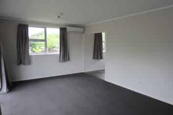 15 Michael Avenue, Dinsdale