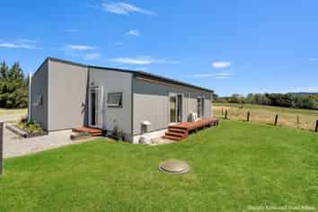 95 McLeods Road, Sefton