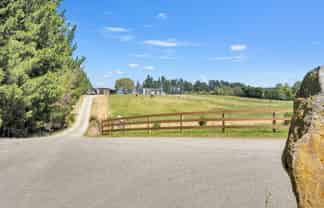 95 McLeods Road, Sefton