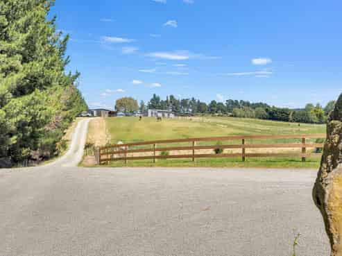 95 McLeods Road, Sefton