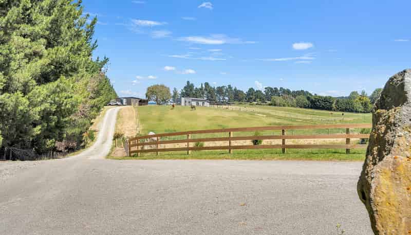 95 McLeods Road, Sefton