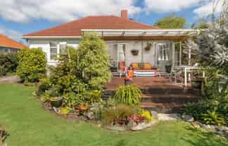 10 Benghazi Road, Panmure