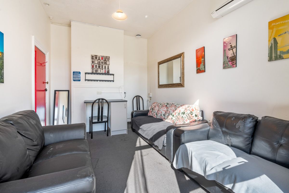 City-fringe boarding house opportunity – další