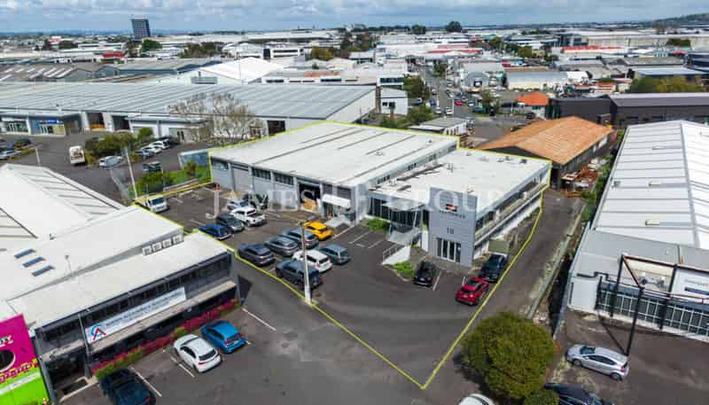 18 Greenpark Road, Penrose