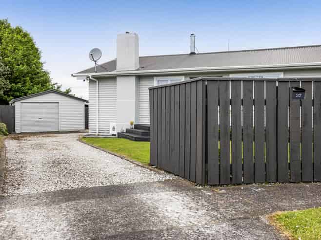 37 Antonio Street, Stratford