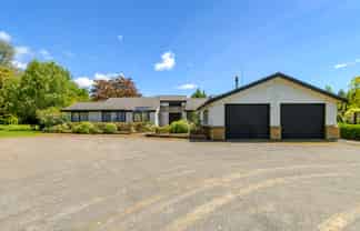 56 Thompsons Track, Aongatete