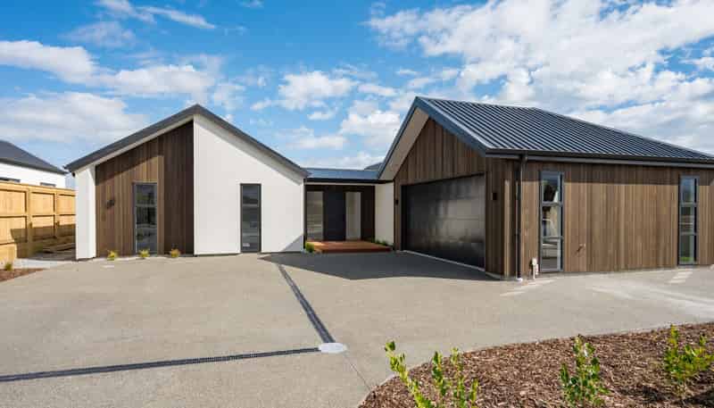 8 Paton Road, Richmond