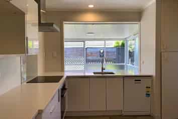 90 Matipo Road, Te Atatu Peninsula