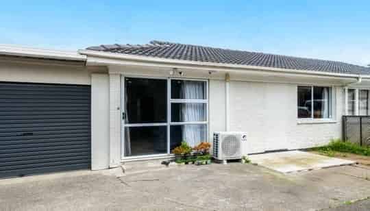 2/6 King Street, Papatoetoe