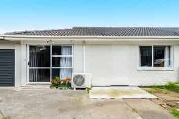 2/6 King Street, Papatoetoe