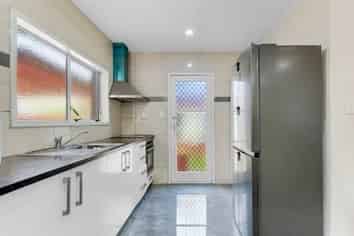 2/6 King Street, Papatoetoe